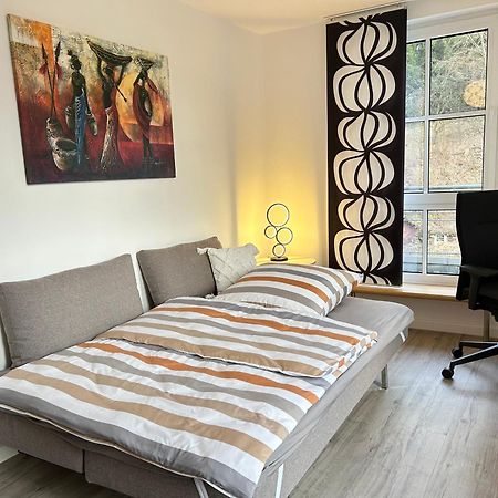 Grosszuegiges Helles Penthouse -Komplette Etage- Mit Balkon Und Stellplatz In Ruhiger Lage Kulmbach Exterior photo
