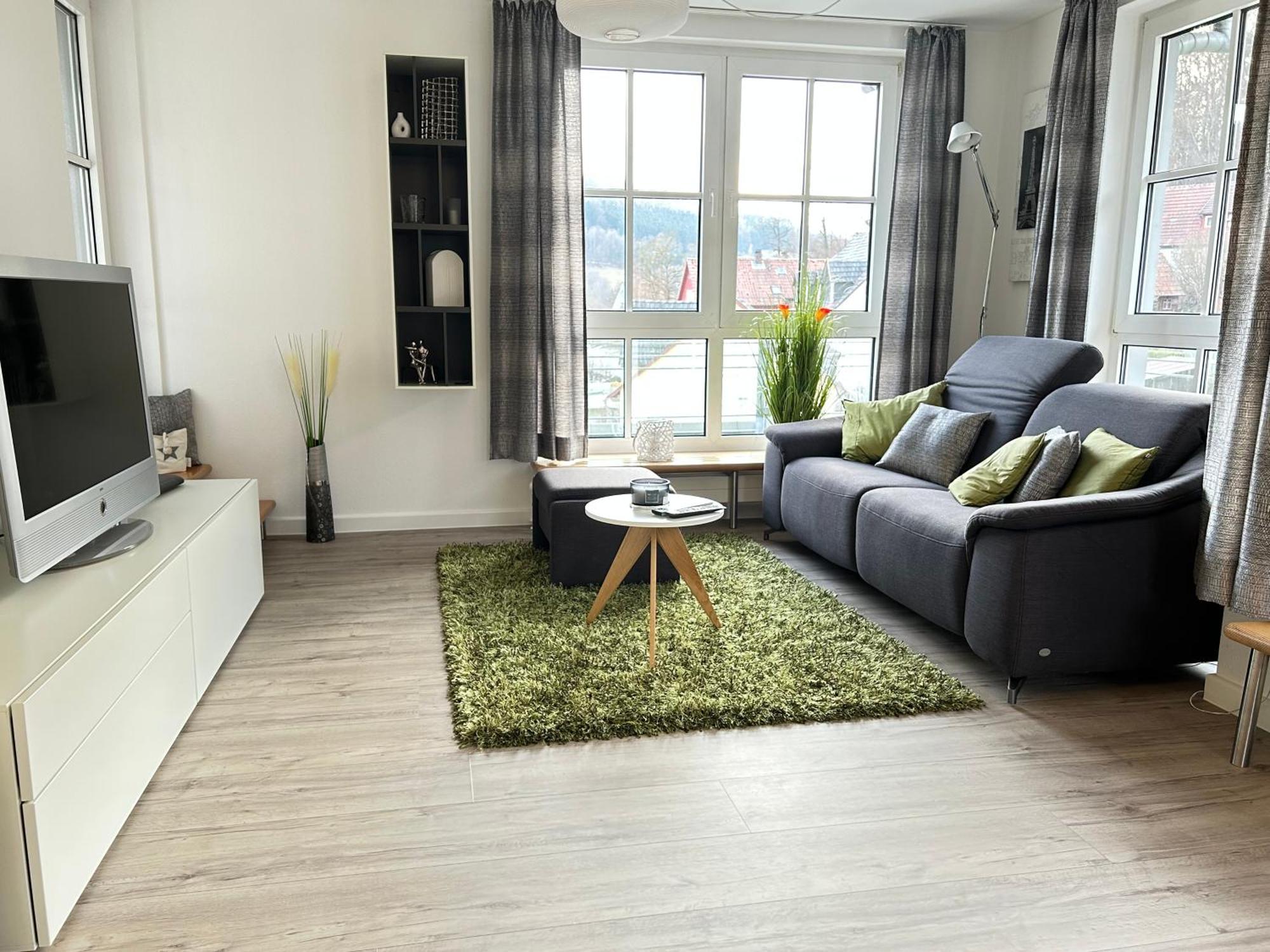 Grosszuegiges Helles Penthouse -Komplette Etage- Mit Balkon Und Stellplatz In Ruhiger Lage Kulmbach Exterior photo