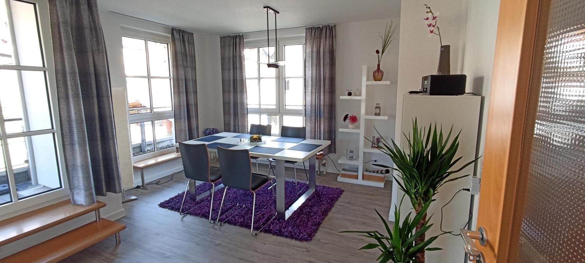 Grosszuegiges Helles Penthouse -Komplette Etage- Mit Balkon Und Stellplatz In Ruhiger Lage Kulmbach Exterior photo