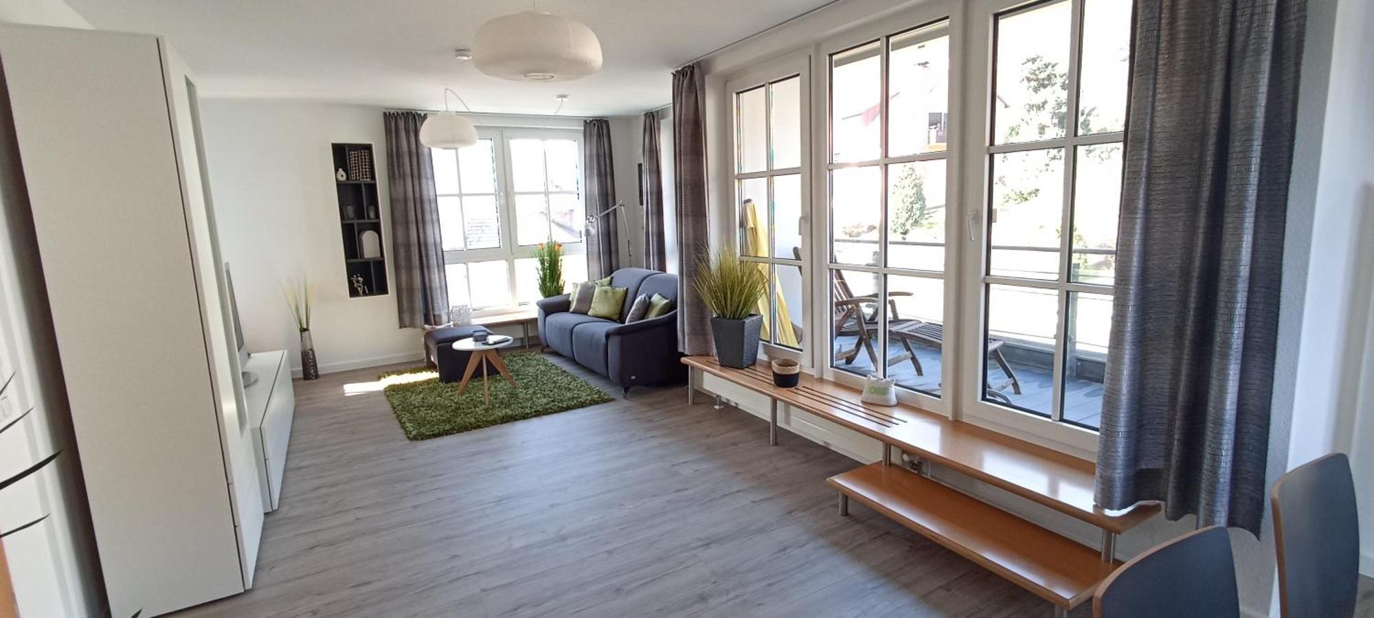 Grosszuegiges Helles Penthouse -Komplette Etage- Mit Balkon Und Stellplatz In Ruhiger Lage Kulmbach Exterior photo