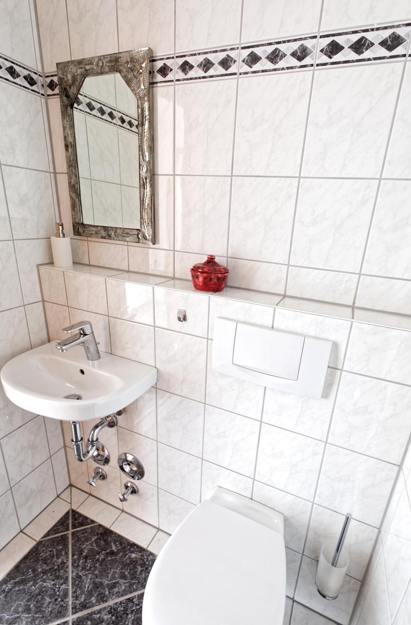 Grosszuegiges Helles Penthouse -Komplette Etage- Mit Balkon Und Stellplatz In Ruhiger Lage Kulmbach Exterior photo